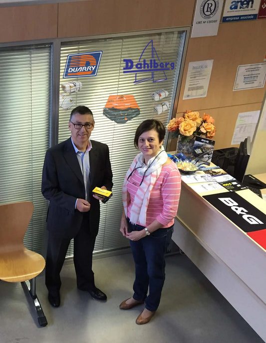 Ausmar entrega la herramienta multiusos Leatherman al ganador